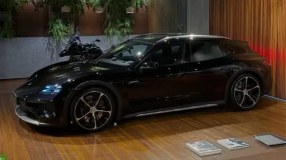 PORSCHE TAYCAN 4 CROSS TURISMO ELÉTRICO em Feira de Santana, BA
