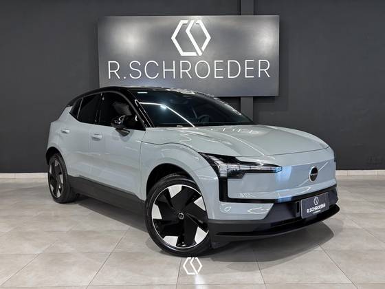 VOLVO EX30 69 KW ELÉTRICO PLUS em Joinville, SC