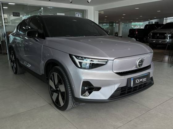 VOLVO EC40 P8 RECHARGE TWIN ELECTRIC ULTRA AWD em Manaus, AM