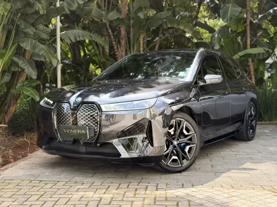 BMW iX ELÉTRICO XDRIVE50 SPORT em São Paulo, SP