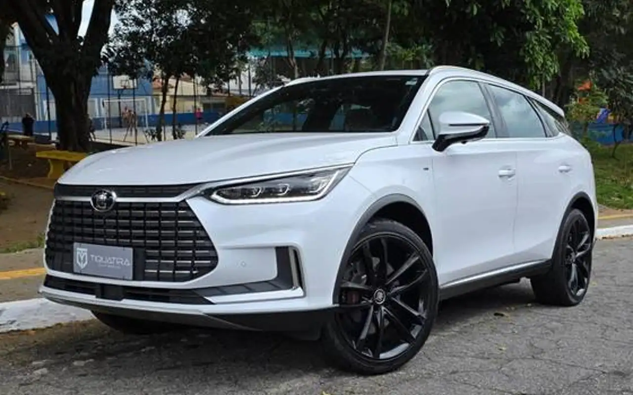 BYD TAN ELÉTRICO AWD — foto 1 de 19