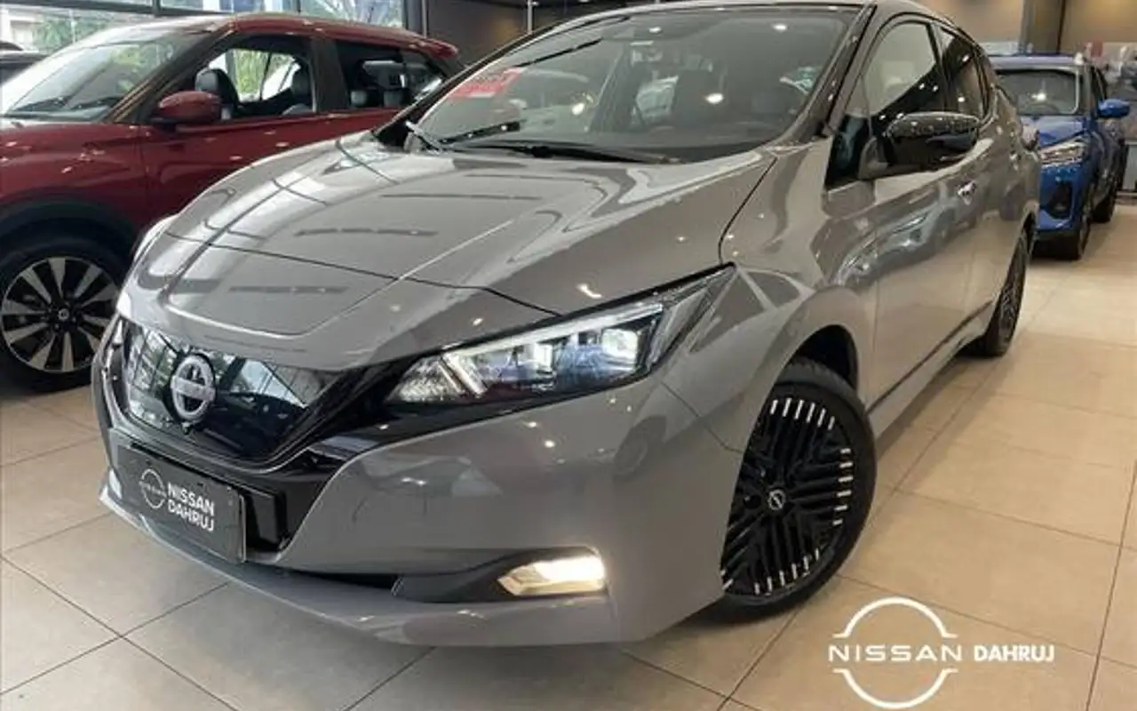 NISSAN LEAF B12P 40 ELÉTRICO — foto 1 de 18