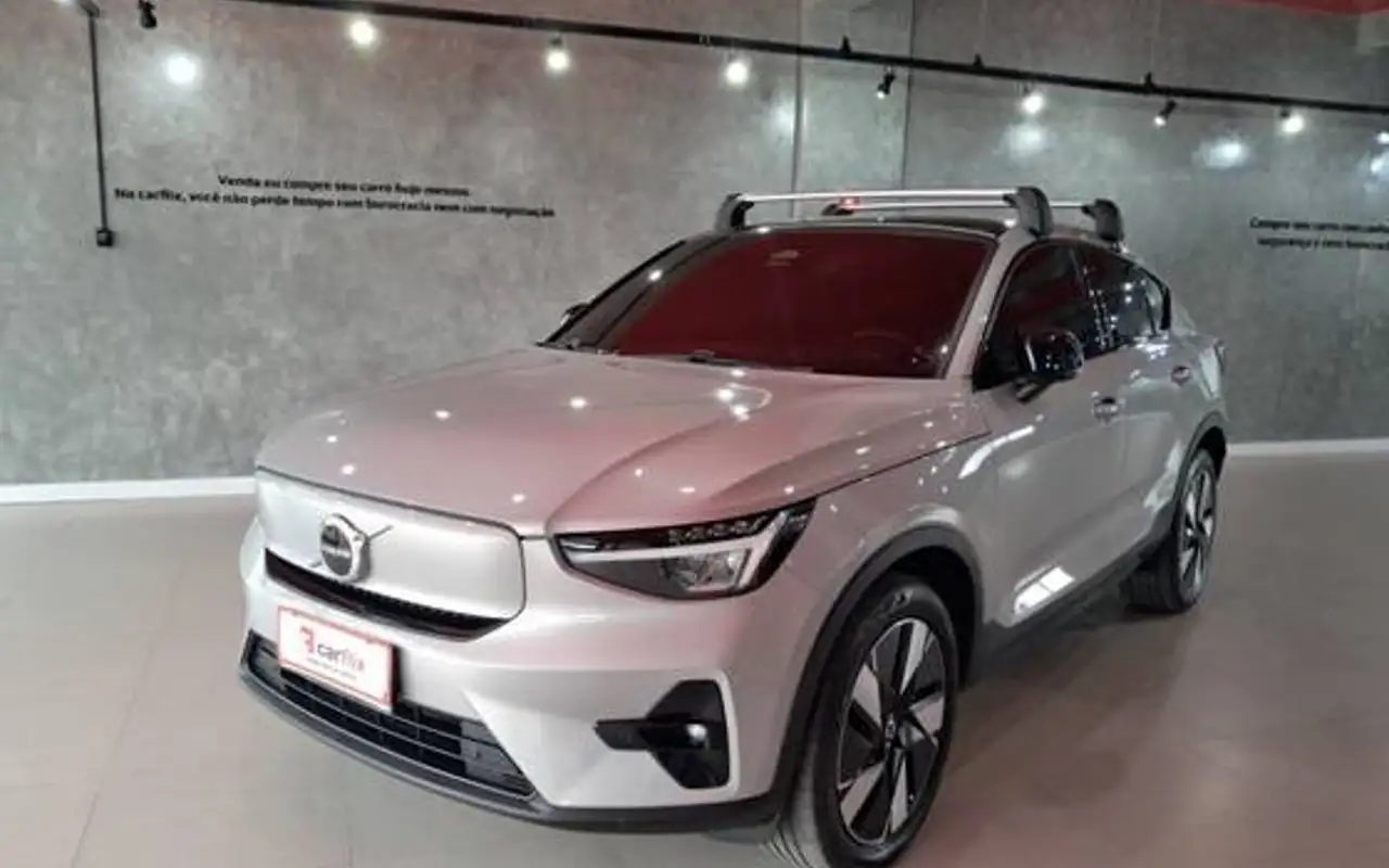 VOLVO C40 P6 RECHARGE ELECTRIC PLUS — foto 1 de 15
