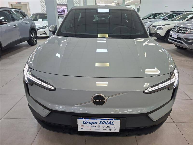 VOLVO EX30 69 KW ELÉTRICO CORE em São Paulo, SP