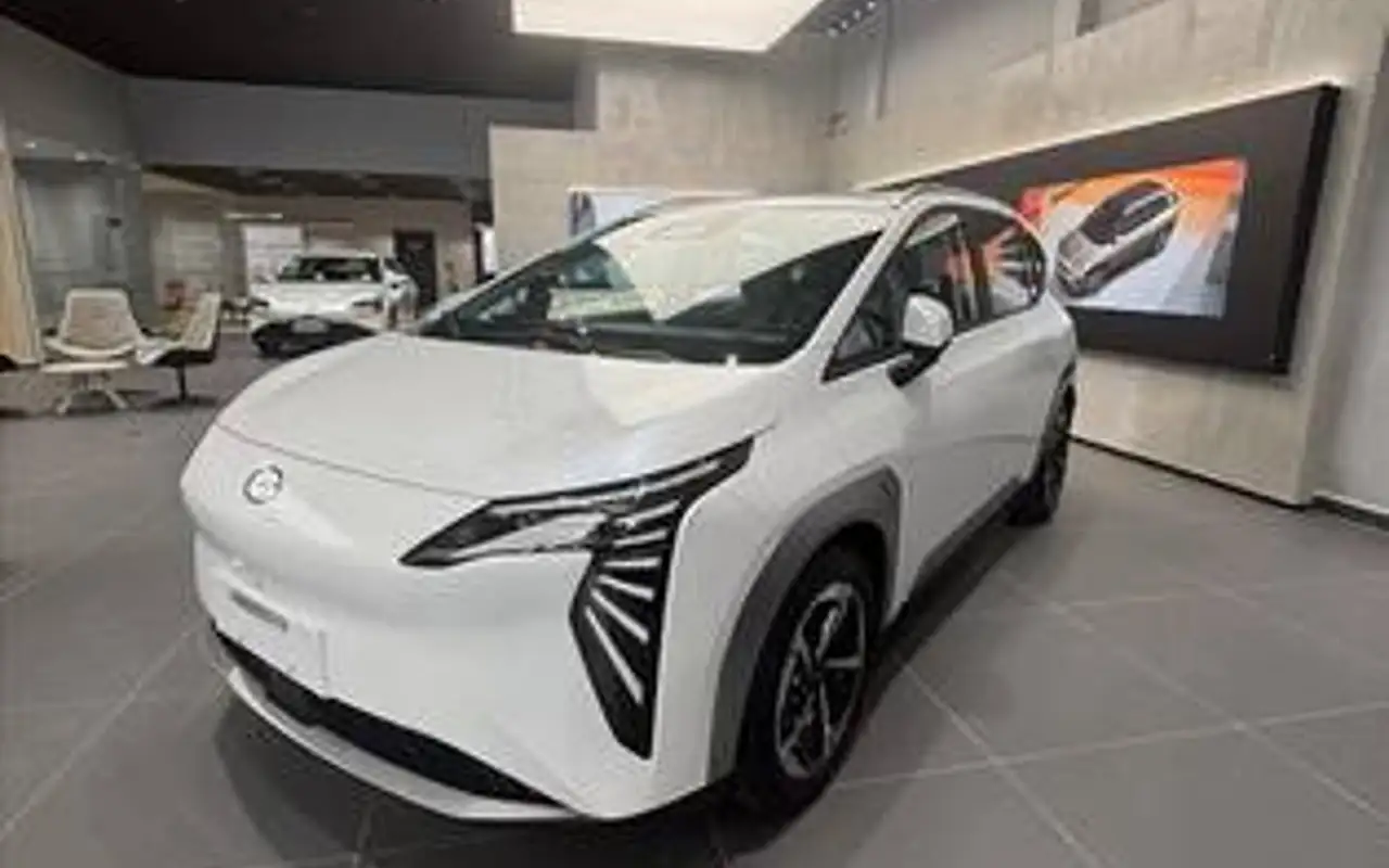 GAC AION Y 63,2 KW ELÉTRICO PREMIUM — foto 1 de 20