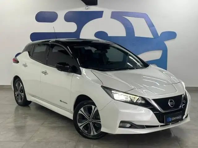 NISSAN LEAF B12P 40 ELÉTRICO em Curitiba, PR