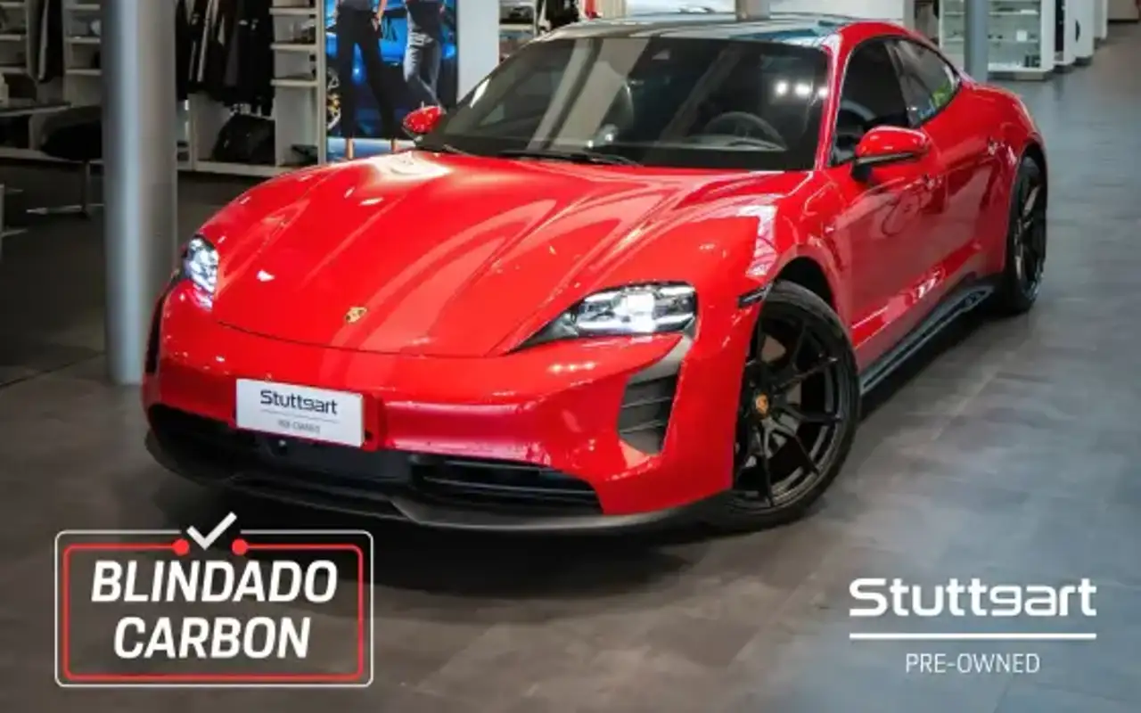 PORSCHE TAYCAN GTS ELÉTRICO — foto 1 de 20