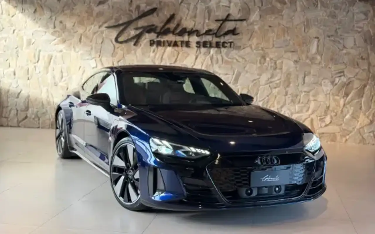 AUDI RS E-TRON GT ELÉTRICO QUATTRO — foto 1 de 20