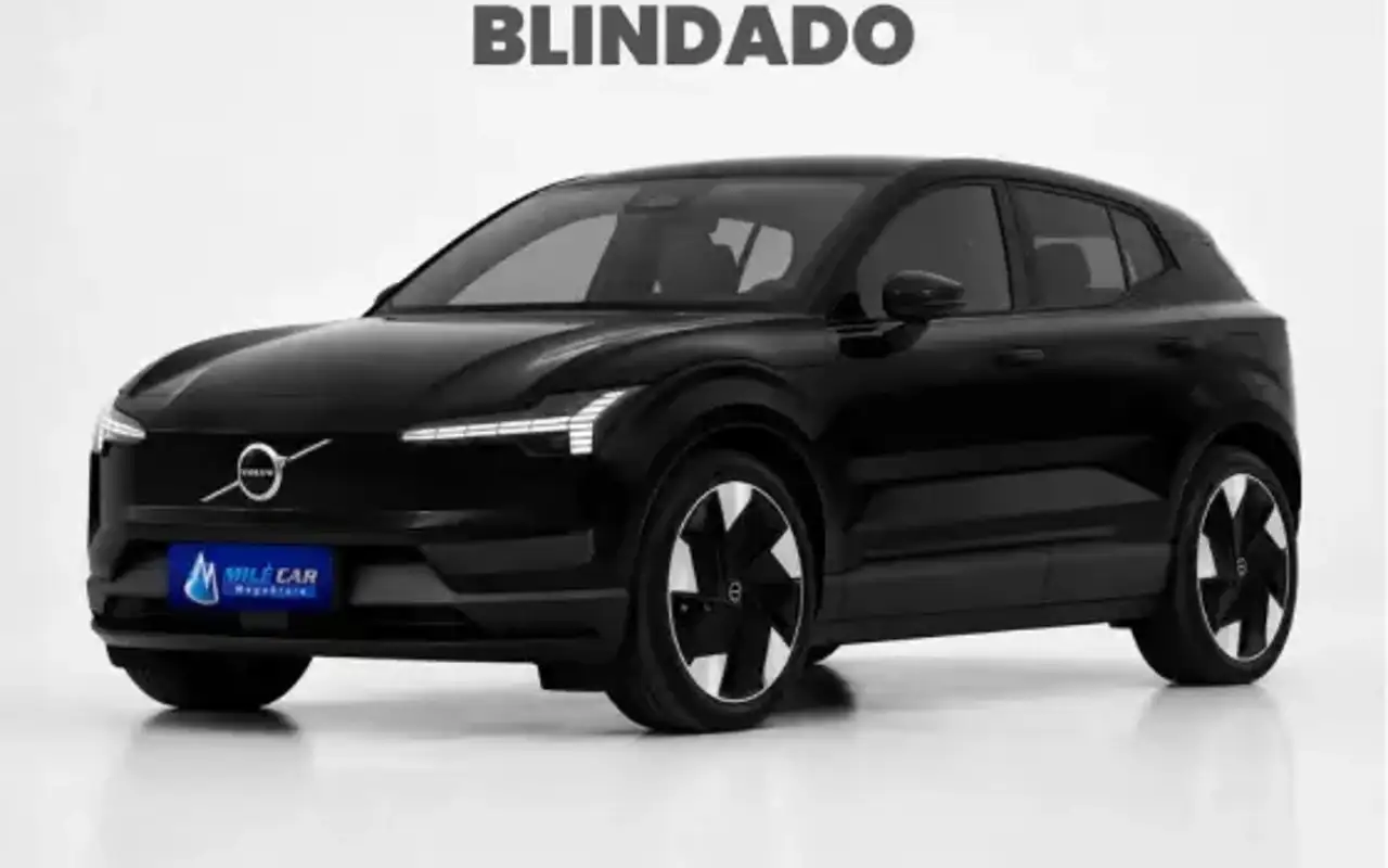 VOLVO EX30 51 KW ELÉTRICO PLUS — foto 1 de 11