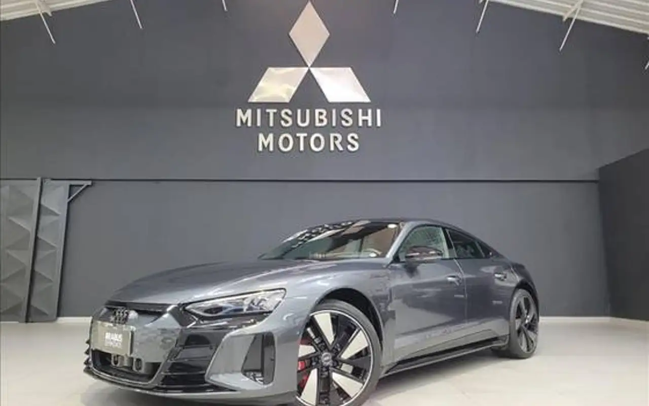 AUDI RS E-TRON GT ELÉTRICO QUATTRO — foto 1 de 20