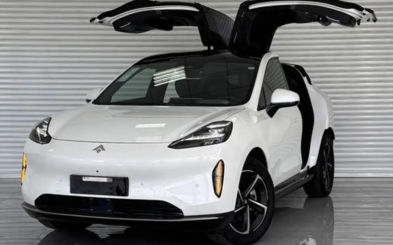 GAC HYPTEC HT 72,7 KW ELÉTRICO ULTRA — foto 1 de 12