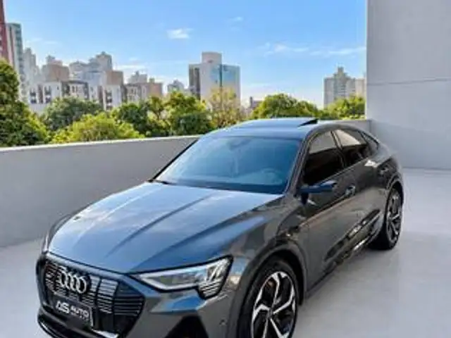 AUDI E-TRON ELÉTRICO PERFORMANCE BLACK QUATTRO em Belo Horizonte, MG
