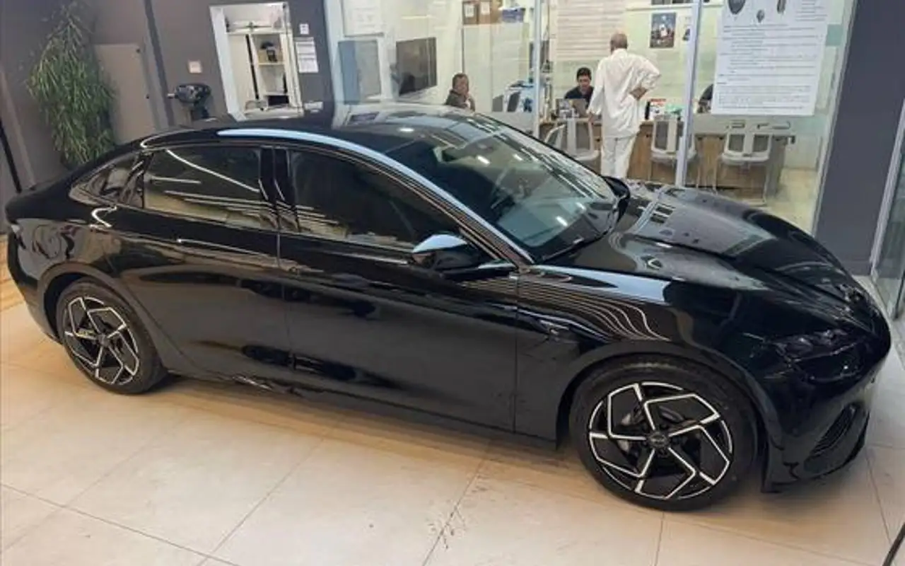BYD SEAL 82,5 KW ELÉTRICO AWD — foto 1 de 8
