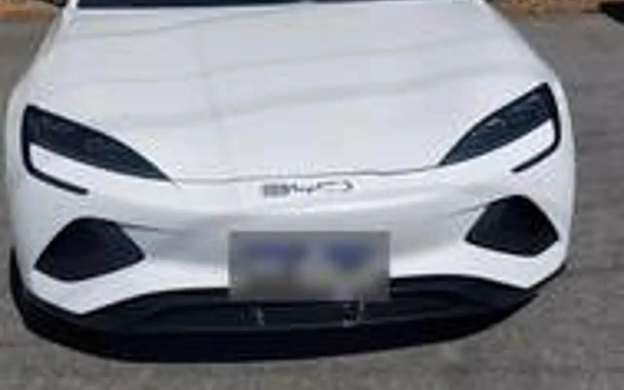 BYD SEAL 82,5 KW ELÉTRICO AWD — foto 1 de 7