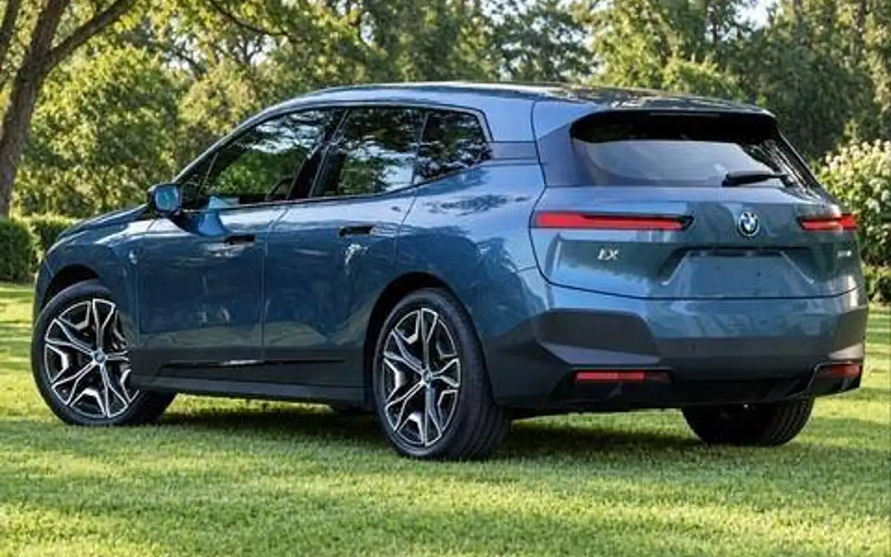 BMW iX ELÉTRICO XDRIVE40 — foto 1 de 6