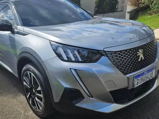 PEUGEOT 2008 50 KW ELÉTRICO E-GT em São Paulo, SP