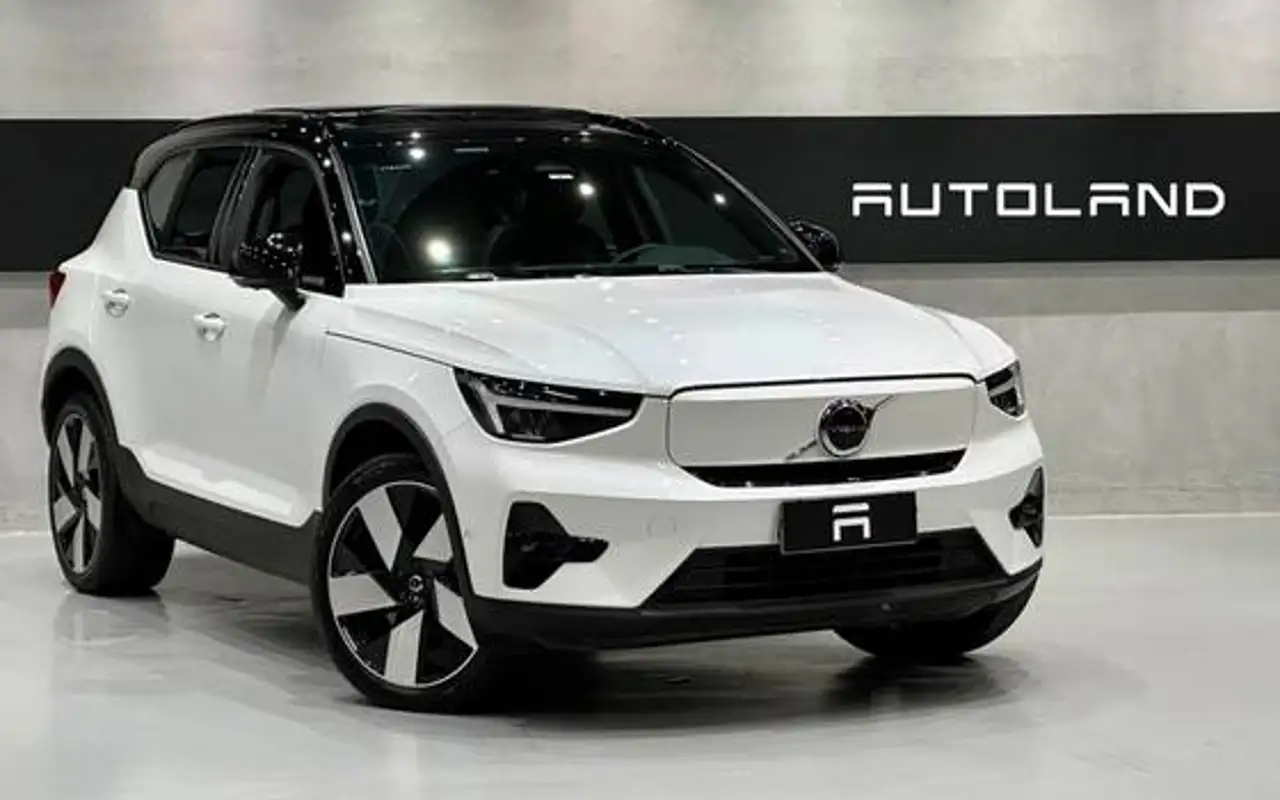 VOLVO XC40 P8 RECHARGE TWIN ELECTRIC ULTIMATE AWD — foto 1 de 20