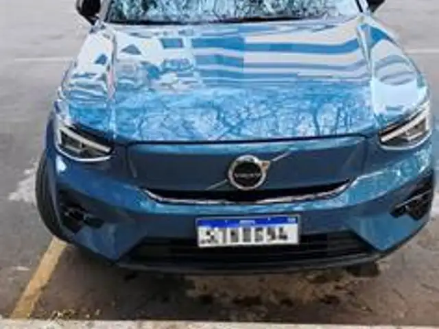 VOLVO XC40 P6 RECHARGE ELECTRIC PLUS em Brasília, DF