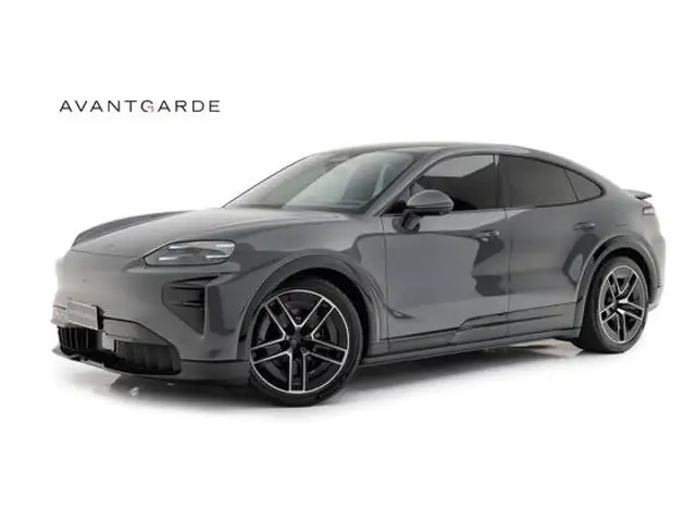 PORSCHE CAYENNE 113,2 KW TURBO ELÉTRICO COUPÉ AWD em Belo Horizonte, MG