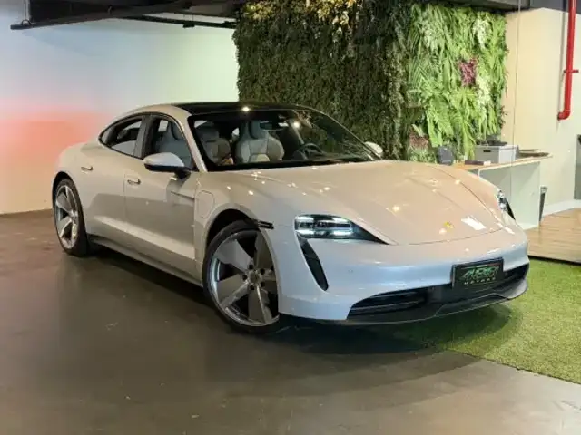 PORSCHE TAYCAN ELÉTRICO em São Paulo, SP