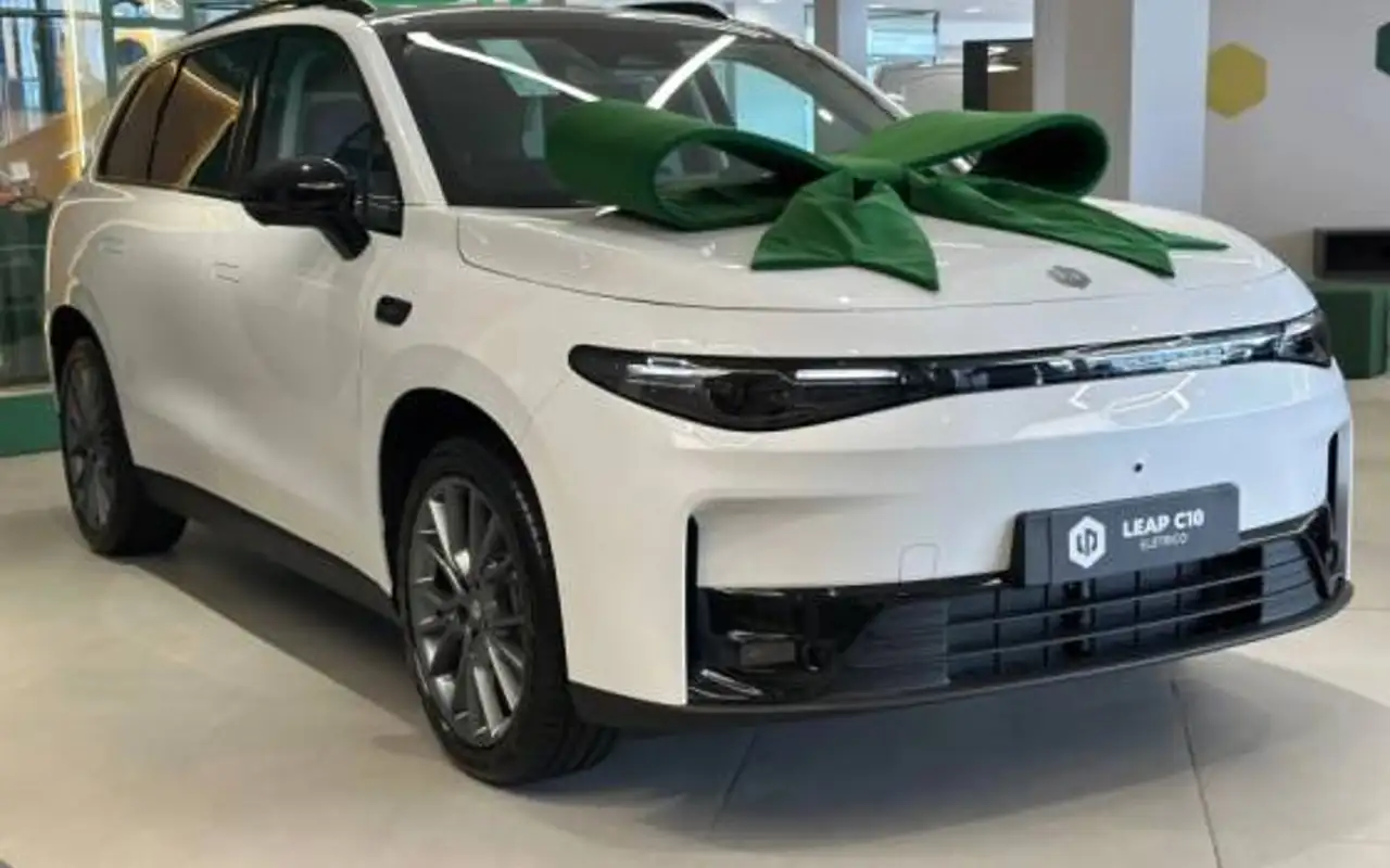 LEAPMOTOR C10 69,9 KW BEV — foto 1 de 15