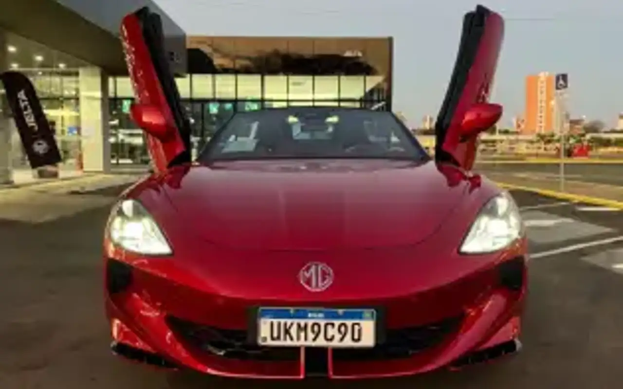 MG CYBERSTER 77 KW ELÉTRICO GT AWD — foto 1 de 8