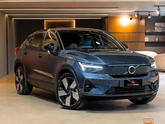 VOLVO EC40 P8 RECHARGE TWIN ELECTRIC ULTRA AWD em Porto Alegre, RS