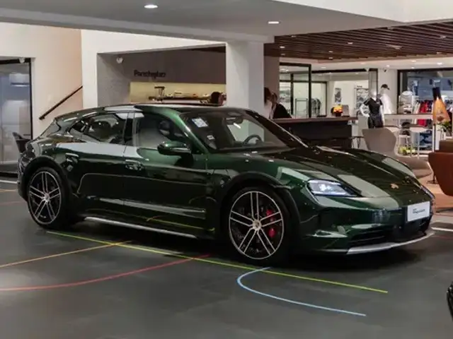 PORSCHE TAYCAN 4S CROSS TURISMO ELÉTRICO em São Paulo, SP