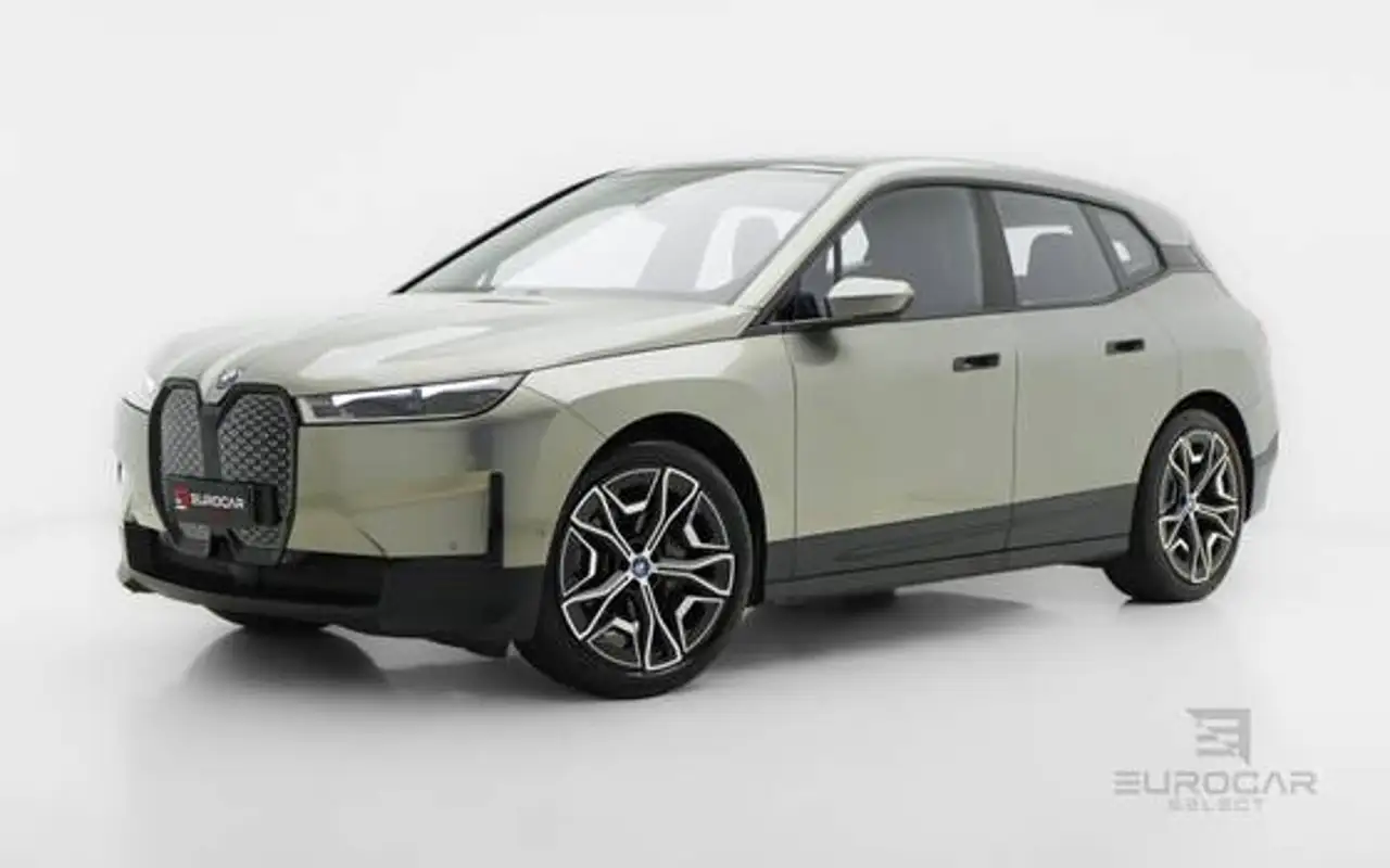 BMW iX ELÉTRICO XDRIVE40 — foto 1 de 18