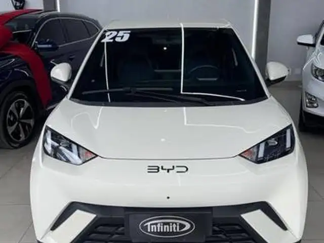 BYD DOLPHIN MINI 38 KW ELÉTRICO 5L em Maringá, PR