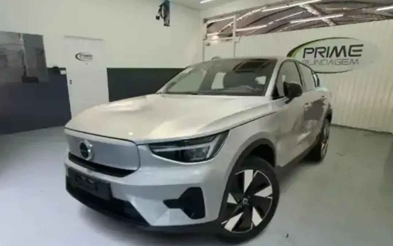 VOLVO EC40 P8 RECHARGE TWIN ELECTRIC ULTRA AWD — foto 1 de 7
