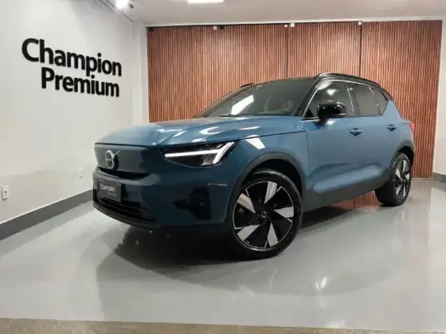 VOLVO XC40 P6 RECHARGE ELECTRIC PLUS em Brasília, DF