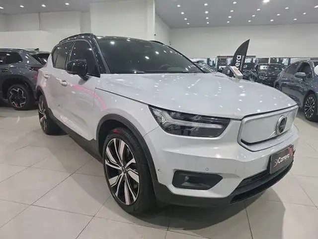 VOLVO XC40 P8 RECHARGE ELECTRIC BEV PURE AWD em Osasco, SP