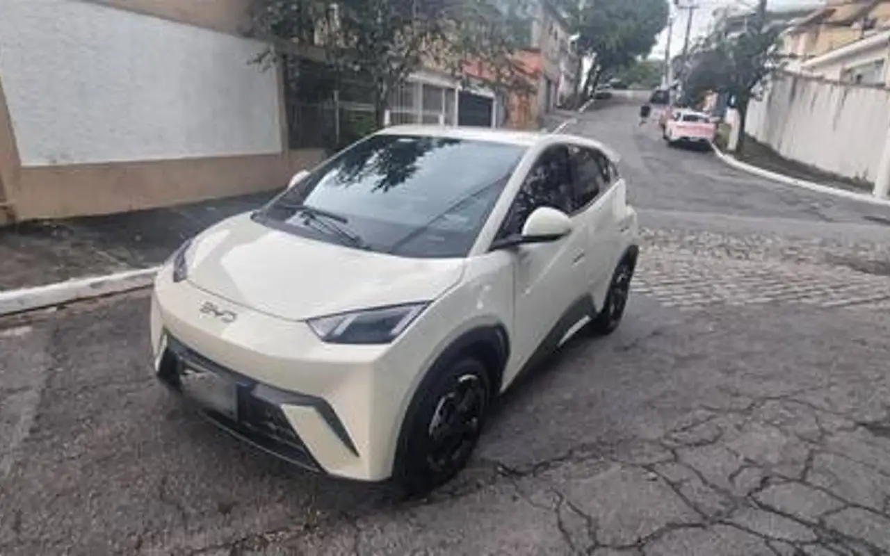 BYD DOLPHIN MINI 38 KW ELÉTRICO — foto 1 de 8