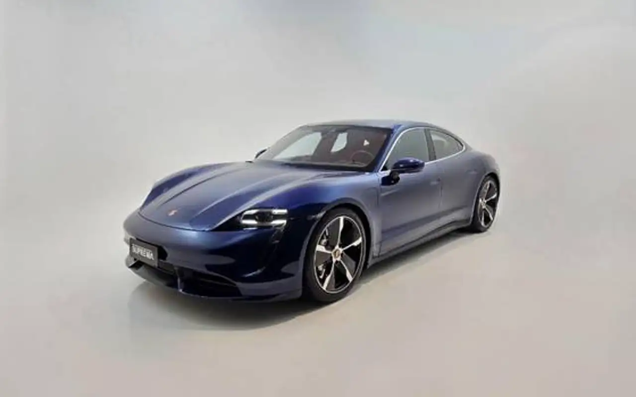 PORSCHE TAYCAN TURBO ELÉTRICO — foto 1 de 20