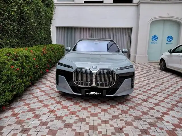 BMW i7 ELÉTRICO XDRIVE60 M SPORT em Belo Horizonte, MG