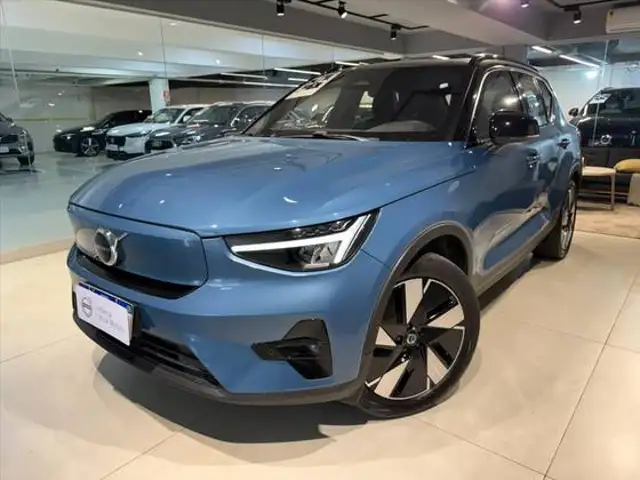 VOLVO XC40 P6 RECHARGE ELECTRIC PLUS em Campinas, SP