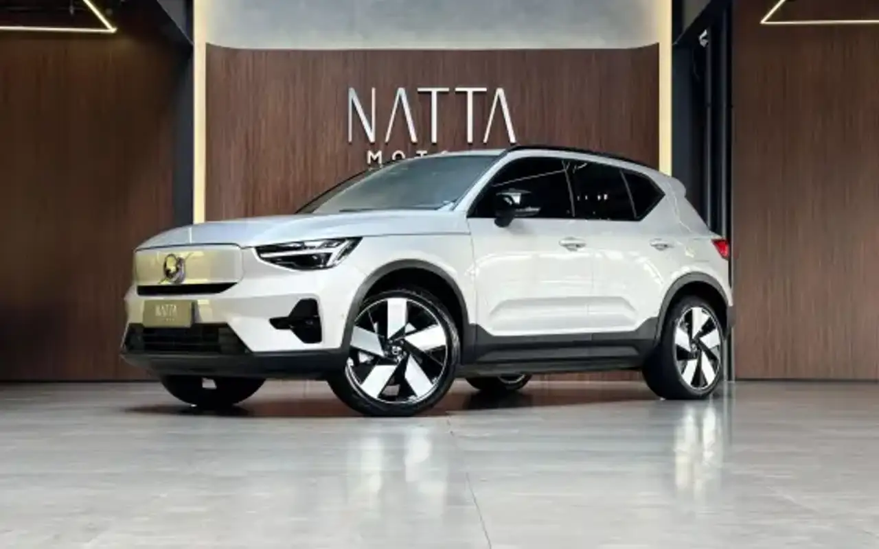 VOLVO XC40 P8 RECHARGE TWIN ELECTRIC ULTIMATE AWD — foto 1 de 20