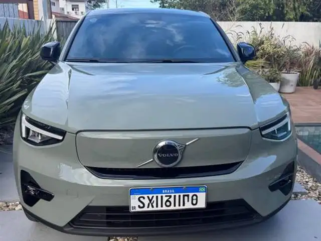 VOLVO C40 P6 RECHARGE ELECTRIC PLUS em Florianópolis, SC